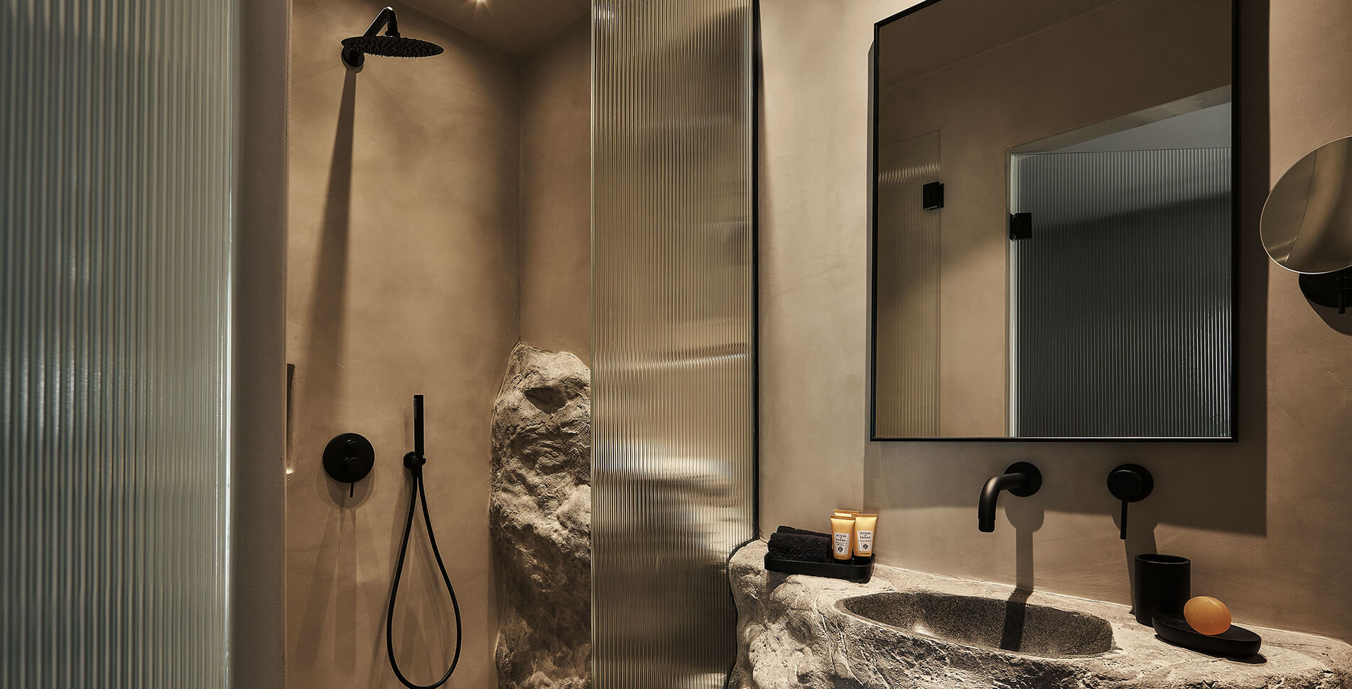 Amyth of Mykonos Rooms & Suites